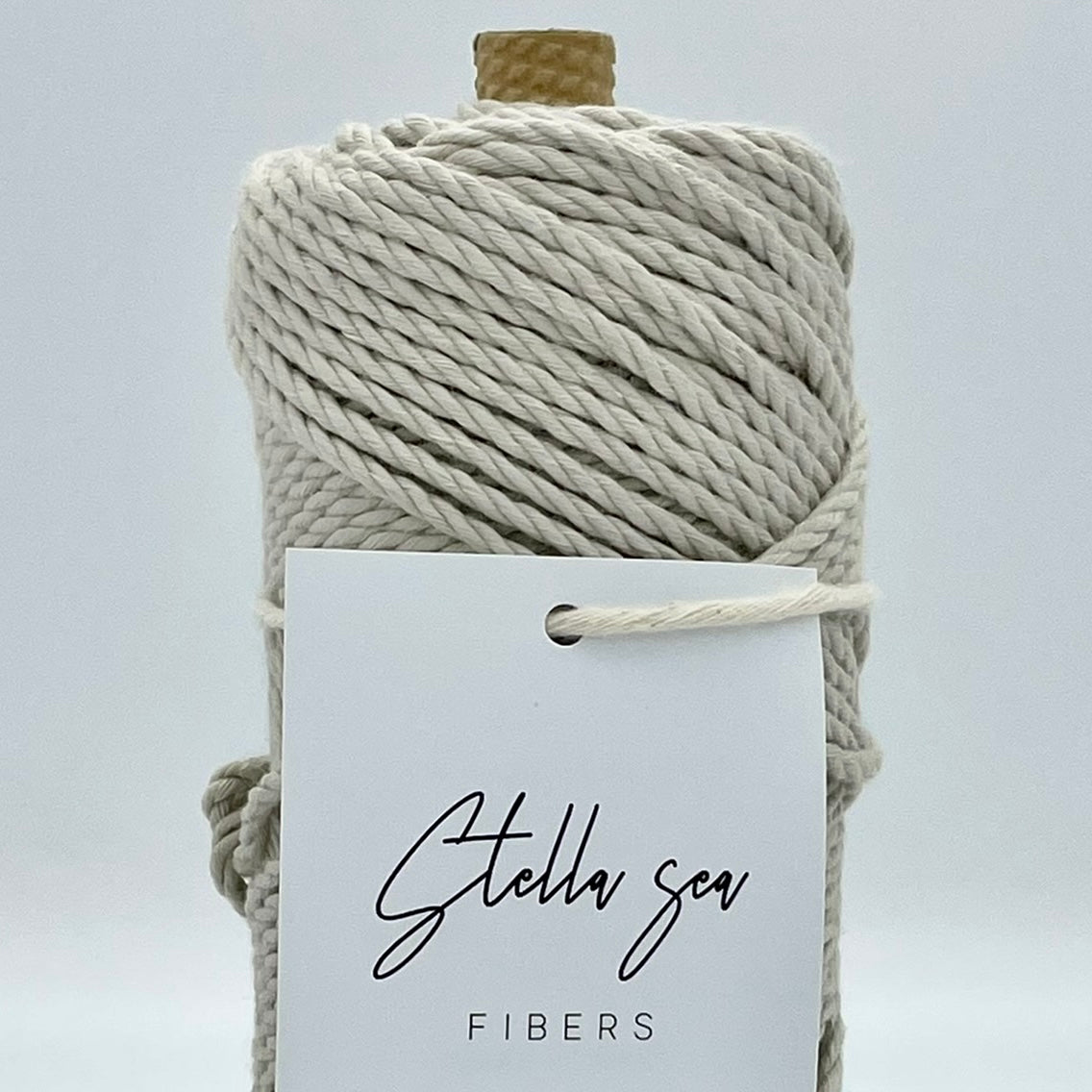 【数量限定】【予約販売】【6月下旬〜お届け予定】【全10色】3本撚りオーガニックコットンロープ（3mm・カラー・250g／約80m）