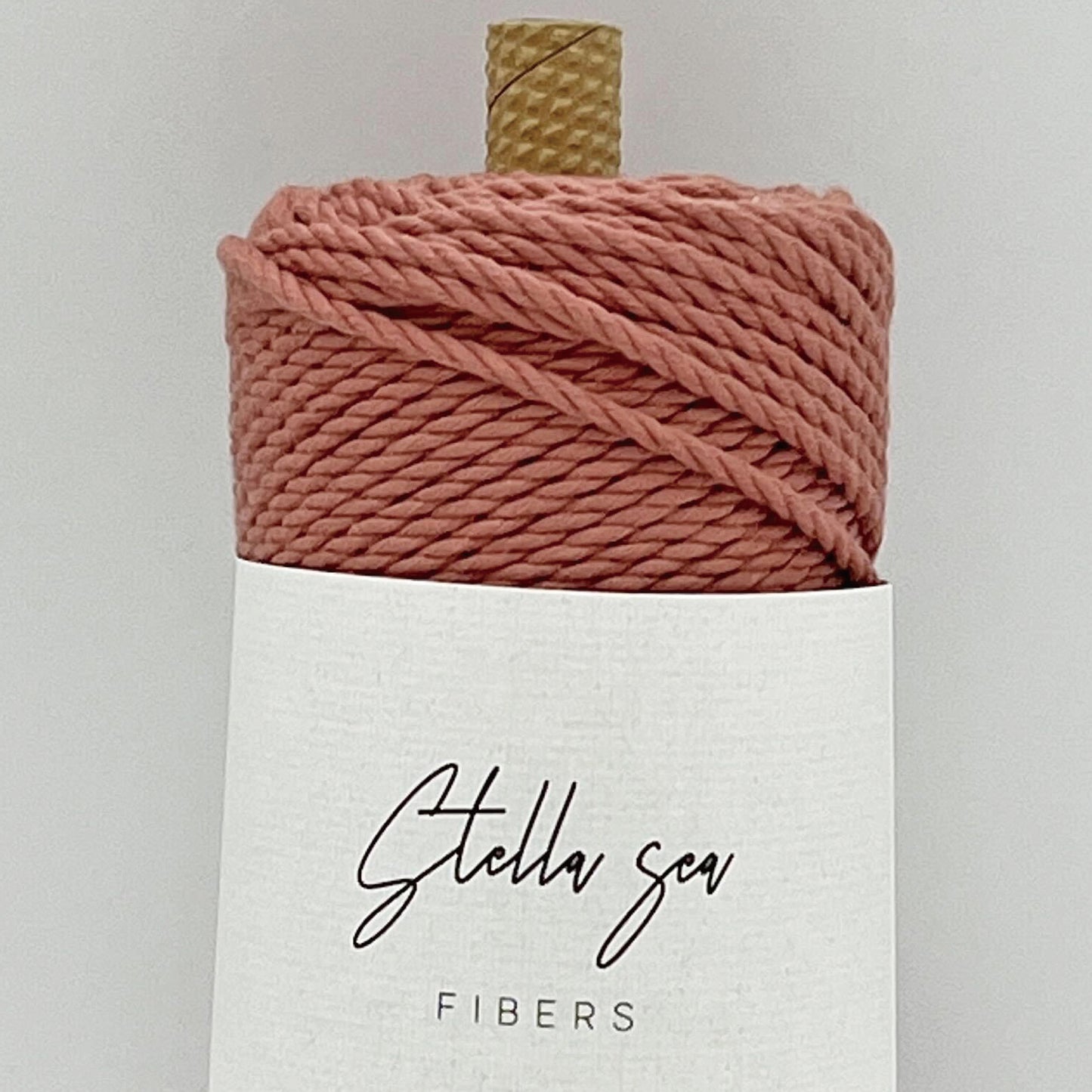 【数量限定】【予約販売】【6月下旬〜お届け予定】【全10色】3本撚りオーガニックコットンロープ（3mm・カラー・250g／約80m）